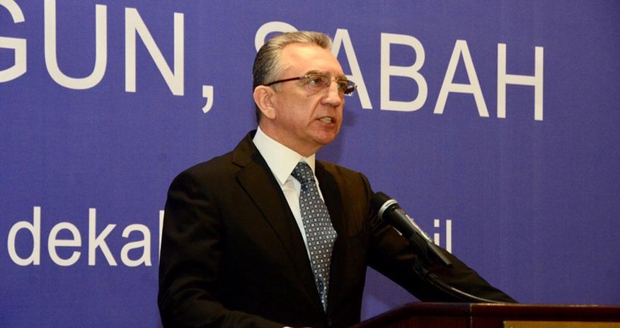 Eldar Əzizov iki icra başçısına XƏBƏRDARLIQ etdi Eldar Əzizov iki icra başçısına XƏBƏRDARLIQ etdi