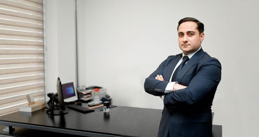 “AccessBank”ın simaları: Gəncə və region filiallarının rəhbəri Renat Hümbətov:““AccessBank”ın əsas üstünlüyü heç bir iş təcrübəsi olmayan gənclərə işləmək şansı verməsindədir.” “AccessBank”ın simaları: Gəncə və region filiallarının rəhbəri Renat Hümbətov:““AccessBank”ın əsas üstünlüyü heç bir iş təcrübəsi olmayan gənclərə işləmək şansı verməsindədir.”
