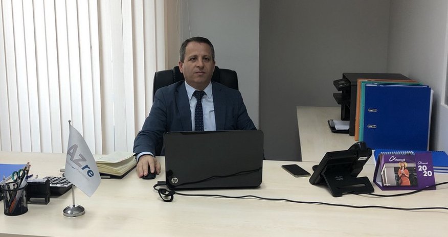 46 yaşında yenidən tələbə adını qazandı 46 yaşında yenidən tələbə adını qazandı
