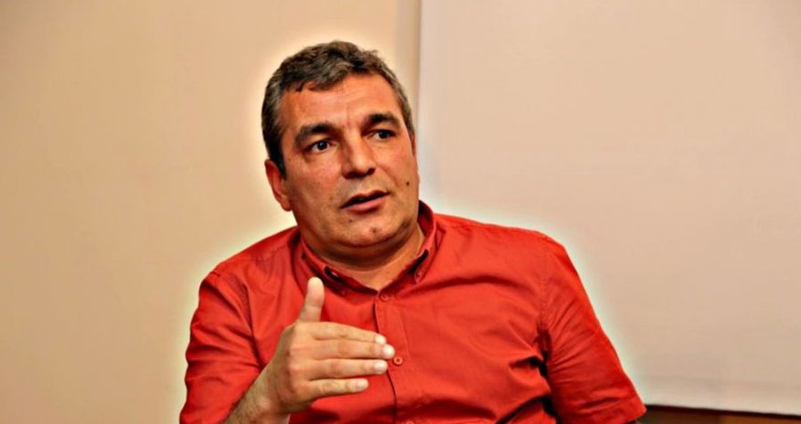 Natiq Cəfərli Gömrük Komitəsini tənqid etdi: “Elə bilirsiz ki, o dünyada da qapıda sizi qoyub, camaatı yoxladacaqlar?!” Natiq Cəfərli Gömrük Komitəsini tənqid etdi: “Elə bilirsiz ki, o dünyada da qapıda sizi qoyub, camaatı yoxladacaqlar?!”