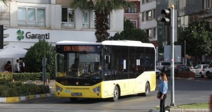Türkiyədə avtobuslarda “Can Azərbaycan” yazısı - FOTO Türkiyədə avtobuslarda “Can Azərbaycan” yazısı - FOTO