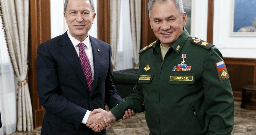 Hulusi Akar və Sergey Şoyqu arasında telefon danışığı olub Hulusi Akar və Sergey Şoyqu arasında telefon danışığı olub