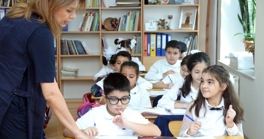 Təhsil naziri: "Nazirlər Kabinetinin qərarı repititorlara aid deyil" Təhsil naziri: "Nazirlər Kabinetinin qərarı repititorlara aid deyil"
