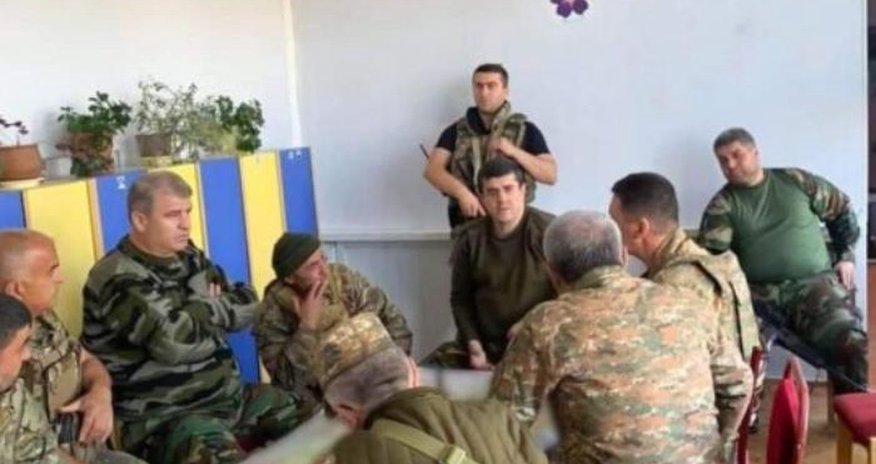 "Ermənistan hərbi qərargahlarını uşaq bağçasına köçürüb" – Hikmət Hacıyev "Ermənistan hərbi qərargahlarını uşaq bağçasına köçürüb" – Hikmət Hacıyev