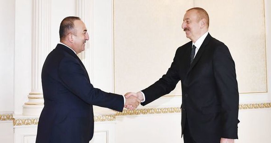 İlham Əliyev: “Bizi istəyənlər və istəməyənlər gördülər ki, birliyimiz sarsılmazdır və əbədidir” İlham Əliyev: “Bizi istəyənlər və istəməyənlər gördülər ki, birliyimiz sarsılmazdır və əbədidir”