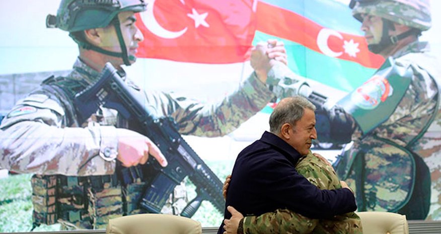 Hulusi Akar sevincini Zakir Həsənovla belə bölüşdü - Fotolar Hulusi Akar sevincini Zakir Həsənovla belə bölüşdü - Fotolar
