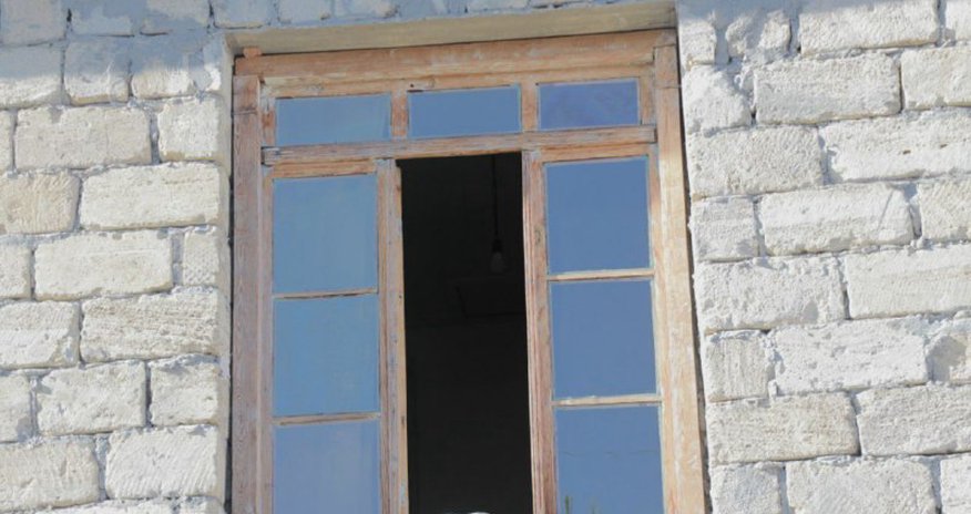 Pəncərəsiz evin sakinləri - FOTO REPORTAJ Pəncərəsiz evin sakinləri - FOTO REPORTAJ