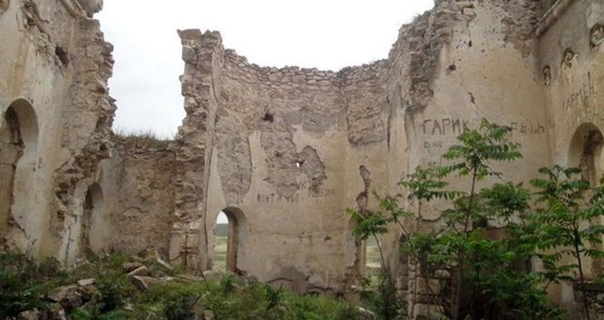 Qarabağda yeganə Rus Pravoslav Kilsəsi də erməni vandalizminin qurbanı olub - FOTO Qarabağda yeganə Rus Pravoslav Kilsəsi də erməni vandalizminin qurbanı olub - FOTO