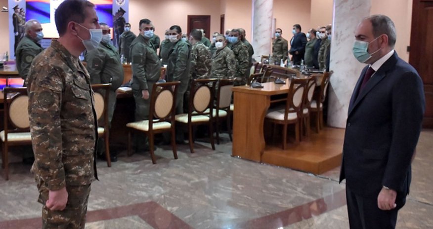Пашинян собрал генералов Пашинян собрал генералов