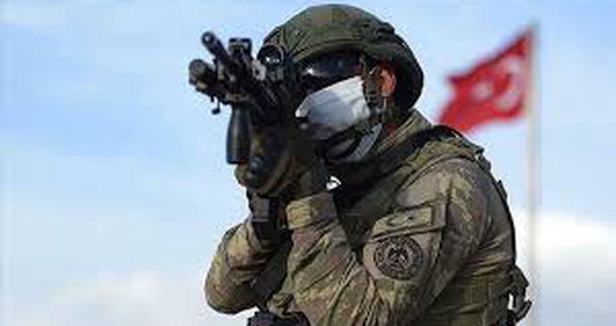 Турецкий спецназ уничтожает террористов в Сирии Турецкий спецназ уничтожает террористов в Сирии