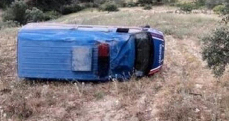 Türkiyədə hərbi maşın aşdı, 5 əsgər yaralandı Türkiyədə hərbi maşın aşdı, 5 əsgər yaralandı