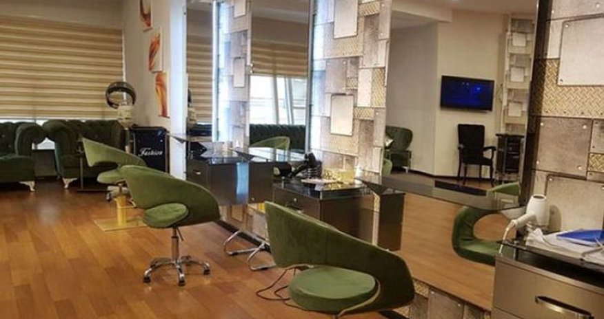 Sərt karantində bərbərxana və gözəllik salonlarının fəaliyyəti necə olacaq? Sərt karantində bərbərxana və gözəllik salonlarının fəaliyyəti necə olacaq?