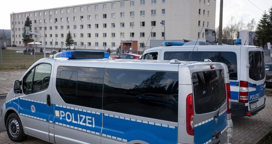 В Германии пытались поджечь общежитие, где проживают и азербайджанцы В Германии пытались поджечь общежитие, где проживают и азербайджанцы