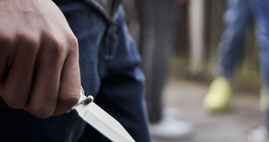 Bakıda gənc oğlan bıçaqlandı Bakıda gənc oğlan bıçaqlandı