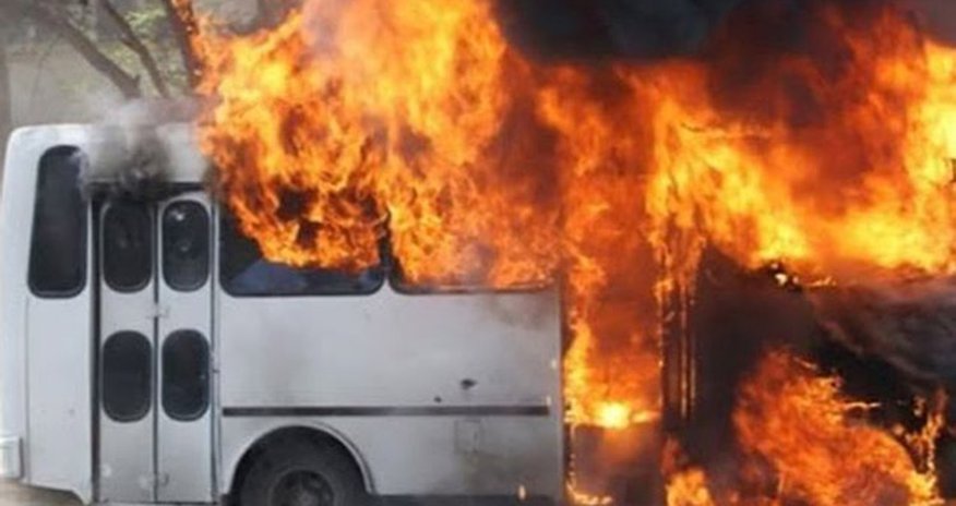 Ağstafada sərnişin avtobusu yanıb Ağstafada sərnişin avtobusu yanıb