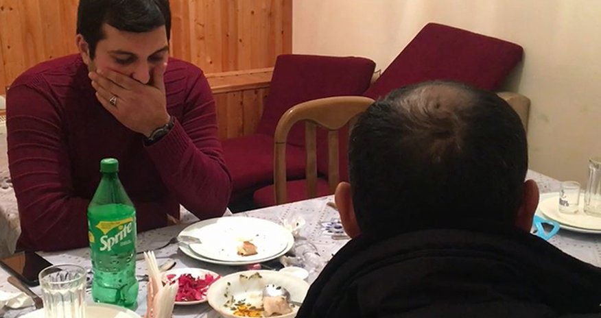 Gəncədə çay evinin icarədarı və müştəriləri cərimələndi Gəncədə çay evinin icarədarı və müştəriləri cərimələndi