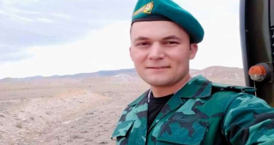 Xudayar olmaqla Bərdədə dəfn olunan şəhidlərə baş daşı qoyulmayıb - VİDEO Xudayar olmaqla Bərdədə dəfn olunan şəhidlərə baş daşı qoyulmayıb - VİDEO