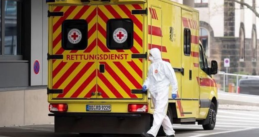 В Германии за сутки выявили 12 тысяч случаев COVID-19 В Германии за сутки выявили 12 тысяч случаев COVID-19