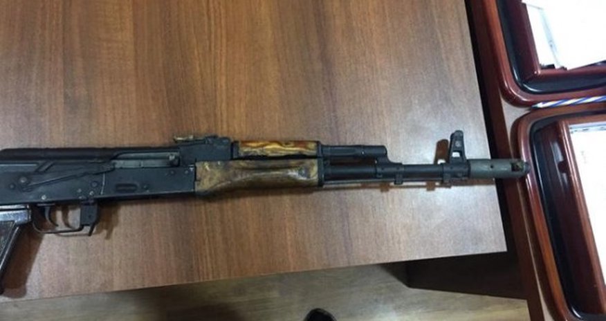 Bakıda silahlı şəxs tutuldu Bakıda silahlı şəxs tutuldu