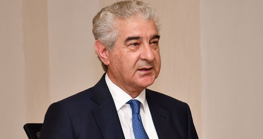 Əli Əhmədov iclas keçirdi: Qarşıda duran vəzifələr müzakirə edildi Əli Əhmədov iclas keçirdi: Qarşıda duran vəzifələr müzakirə edildi