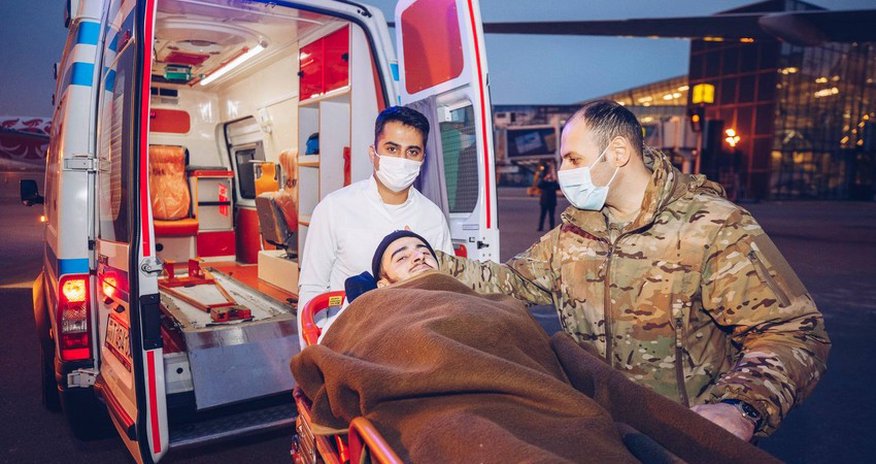 “YAŞAT” Fondu üç qazini Türkiyəyə müalicəyə göndərib “YAŞAT” Fondu üç qazini Türkiyəyə müalicəyə göndərib