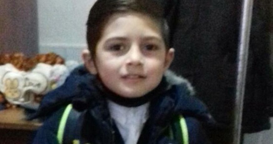 Evinin qarşısında oynayan məktəblini maşın vurub öldürdü - FOTO Evinin qarşısında oynayan məktəblini maşın vurub öldürdü - FOTO
