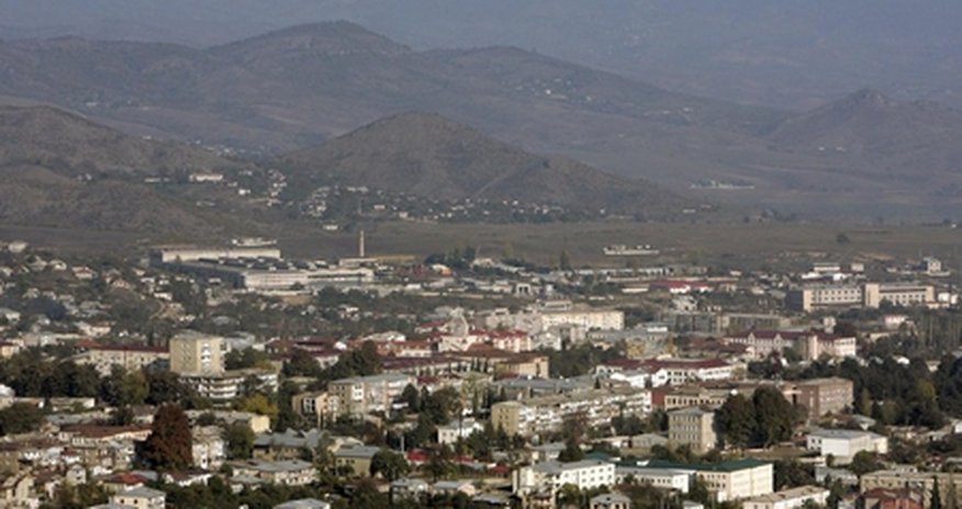 Qondarma rejimdən Qarabağdakı ermənilərlə bağlı QƏRAR Qondarma rejimdən Qarabağdakı ermənilərlə bağlı QƏRAR