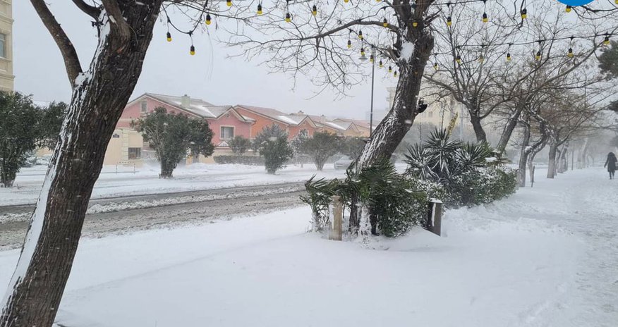 Sarıbaşa 47 sm qar yağıb Sarıbaşa 47 sm qar yağıb