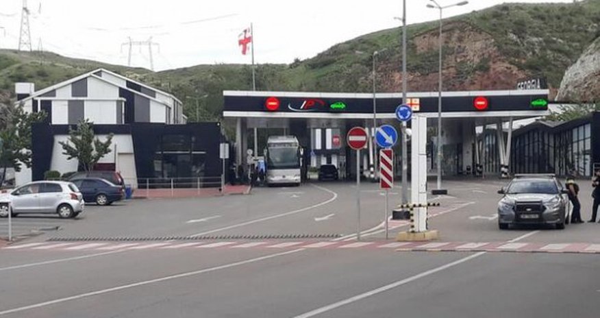 Gürcüstanla Rusiyanı birləşdirən Yuxarı Lars yolu bağlandı Gürcüstanla Rusiyanı birləşdirən Yuxarı Lars yolu bağlandı