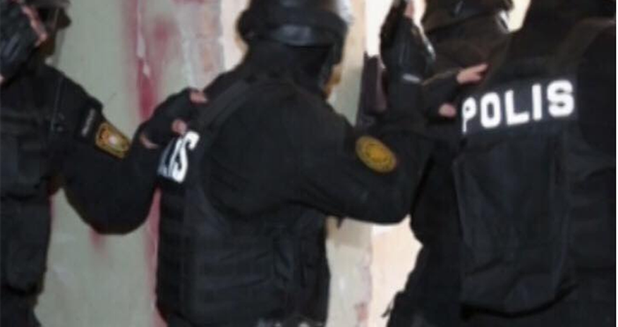 Türkiyədə 200-ə yaxın narkotik satıcısı saxlanıldı Türkiyədə 200-ə yaxın narkotik satıcısı saxlanıldı