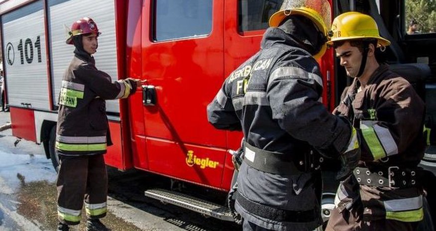Bakıda yaşayış binasında yanğın olub Bakıda yaşayış binasında yanğın olub