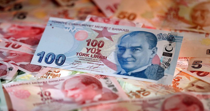 Türk lirəsinin dəyəri 17 % azalıb Türk lirəsinin dəyəri 17 % azalıb