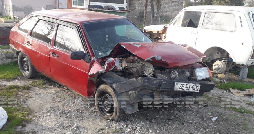Kürdəmirdə minik və yük avtomobili toqquşub, xəsarət alan var - FOTO Kürdəmirdə minik və yük avtomobili toqquşub, xəsarət alan var - FOTO