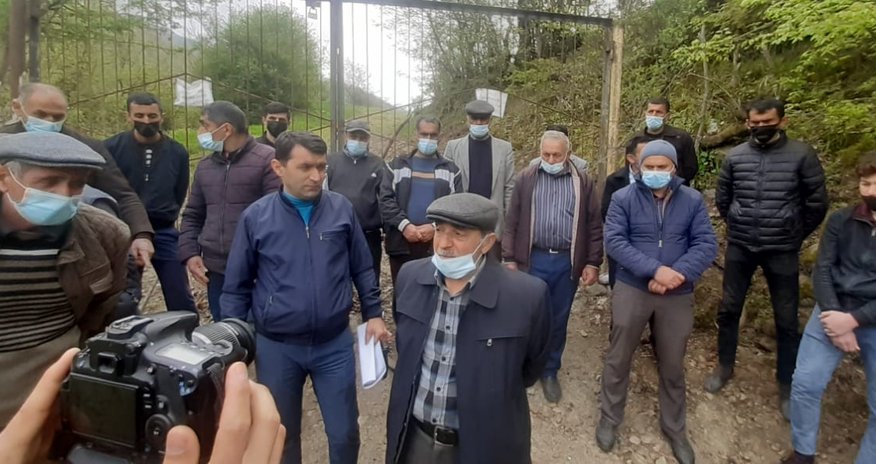 Lerikdə etiraz aksiyası, Prezident Əliyevin kəndə gəlməsi xahiş olunur Lerikdə etiraz aksiyası, Prezident Əliyevin kəndə gəlməsi xahiş olunur