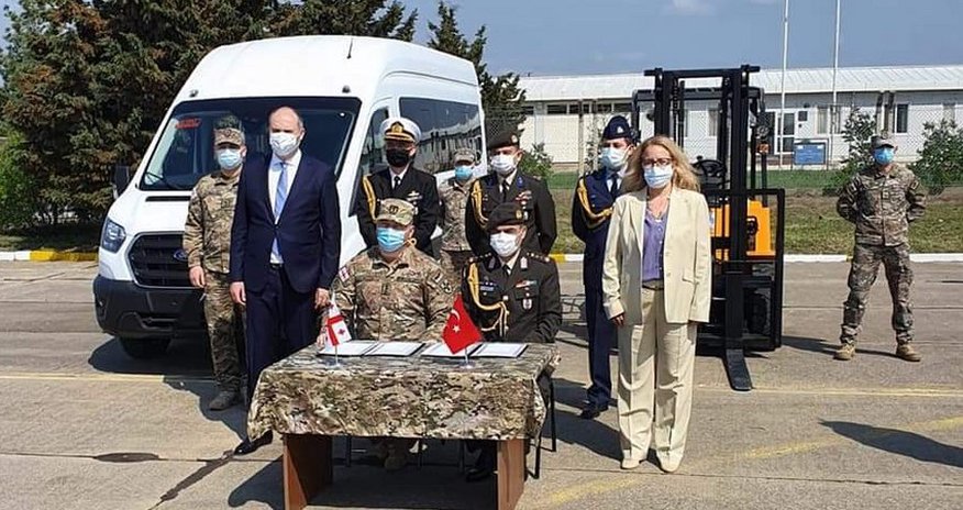 Турция начала восстановление военного аэродрома Марнеули в Грузии Турция начала восстановление военного аэродрома Марнеули в Грузии