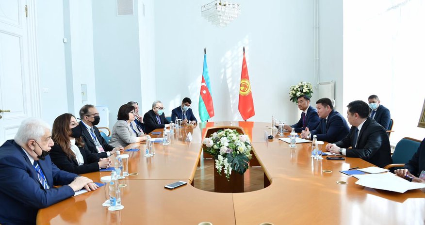 Milli Məclisin Sədri Sahibə Qafarova Qırğızıstan Parlamentinin Sədri ilə görüşüb Milli Məclisin Sədri Sahibə Qafarova Qırğızıstan Parlamentinin Sədri ilə görüşüb