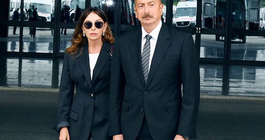 Prezident və birinci xanım Pirşağıda təməlqoyma mərasimində iştirak ediblər - YENİLƏNİB Prezident və birinci xanım Pirşağıda təməlqoyma mərasimində iştirak ediblər - YENİLƏNİB