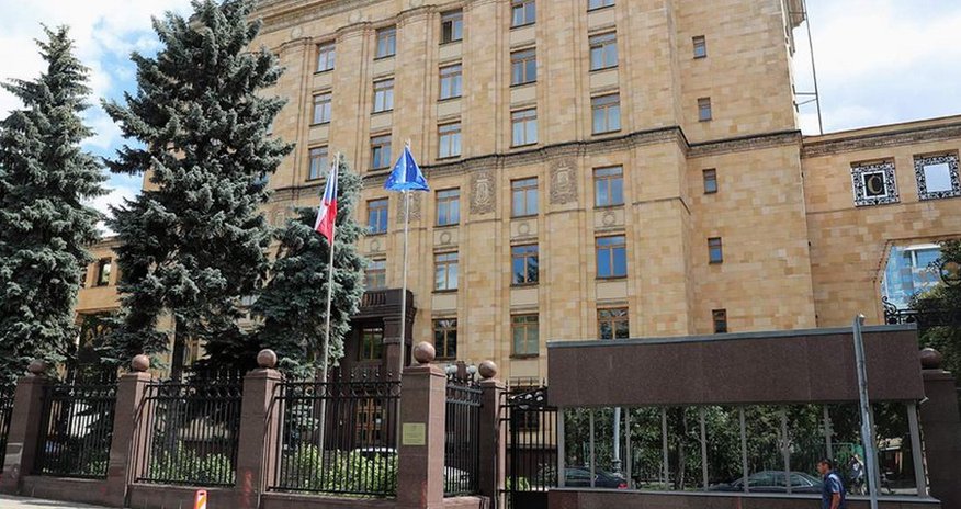 В посольстве Чехии в России останется пять дипломатов В посольстве Чехии в России останется пять дипломатов