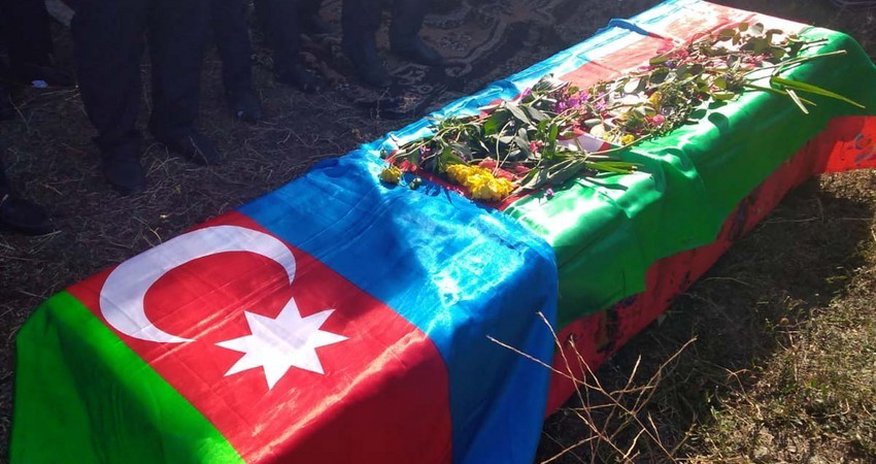 Biləsuvarda Şəhidlərin Xatirə Kompleksi açılıb Biləsuvarda Şəhidlərin Xatirə Kompleksi açılıb