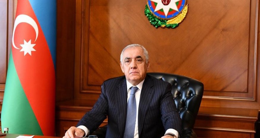 "Bu gün əhalinin sosial müdafiəsi prioritet təşkil edir" "Bu gün əhalinin sosial müdafiəsi prioritet təşkil edir"