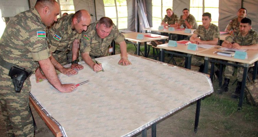 Raket və artilleriya bölmələri təlimlərdə iştirak edir - VİDEO Raket və artilleriya bölmələri təlimlərdə iştirak edir - VİDEO