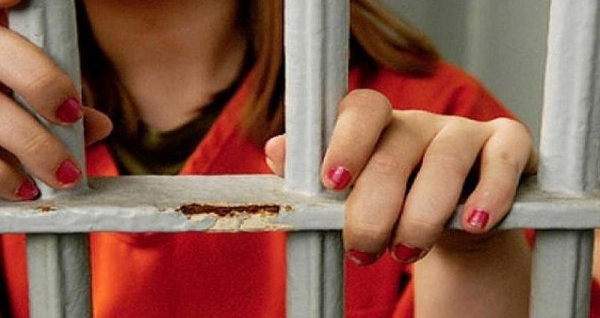 Ərini öldürüb həyətdə basdıran qadın həbs edildi Ərini öldürüb həyətdə basdıran qadın həbs edildi