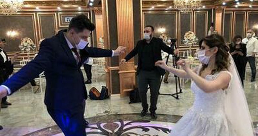 Restoranlarda toya hazırlıq: QİYMƏTLƏR QALXIR Restoranlarda toya hazırlıq: QİYMƏTLƏR QALXIR