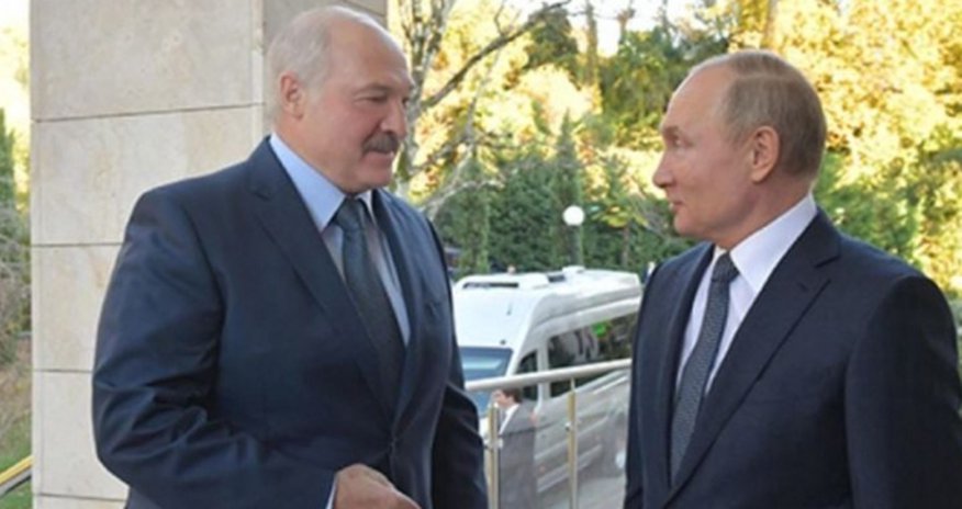 В Кремле рассказали, о чем будут в Сочи говорить Путин и Лукашенко В Кремле рассказали, о чем будут в Сочи говорить Путин и Лукашенко