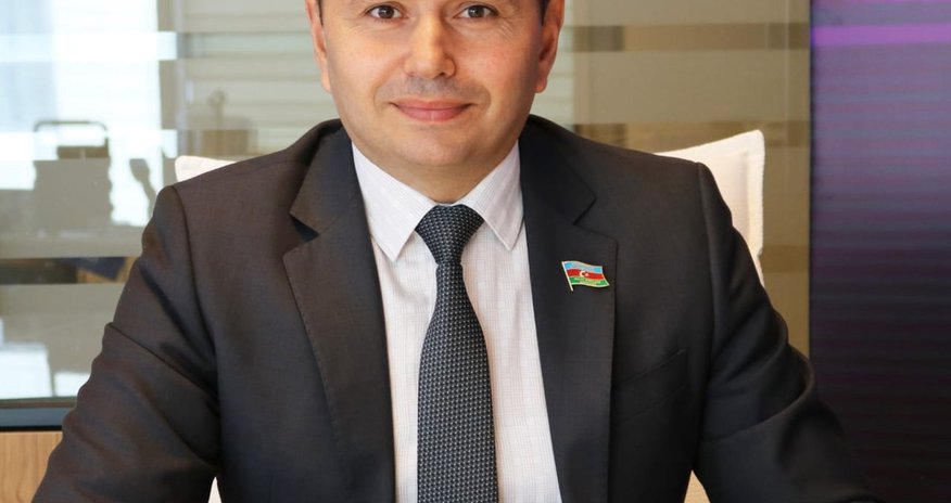 Dünyada gənclər arasında işsizlik artır - Elşad Mirbəşiroğlu Dünyada gənclər arasında işsizlik artır - Elşad Mirbəşiroğlu