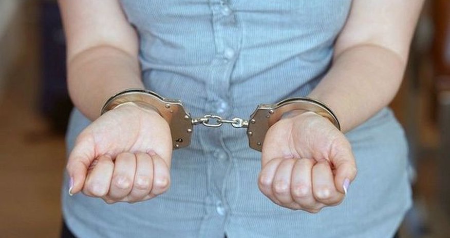 В Нафталане задержана подозреваемая в мошенничестве В Нафталане задержана подозреваемая в мошенничестве