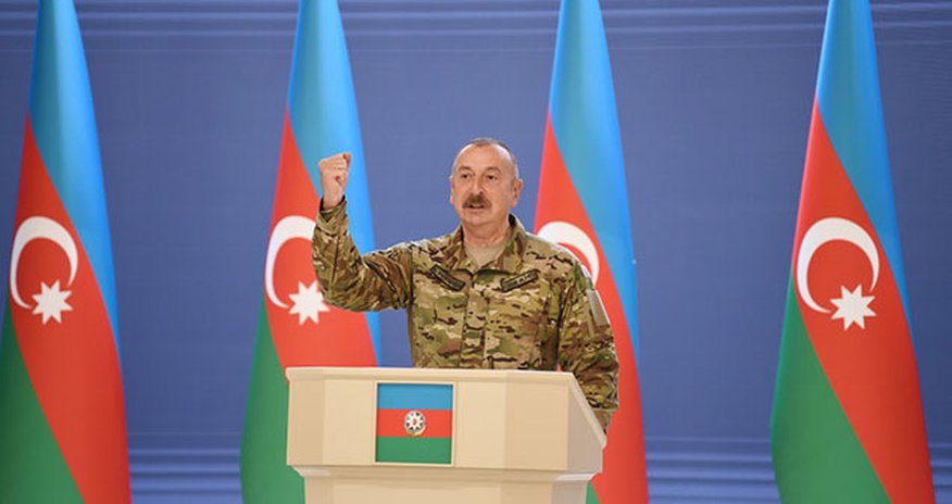 İlham Əliyev “Gülüstan” sarayında hərbçilərlə görüşdü - Video- Yenilənib İlham Əliyev “Gülüstan” sarayında hərbçilərlə görüşdü - Video- Yenilənib