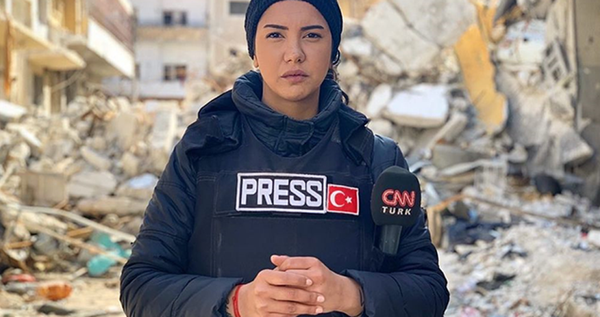 Fulya Öztürk “CNN Türk”dəki işindən ayrıldı Fulya Öztürk “CNN Türk”dəki işindən ayrıldı