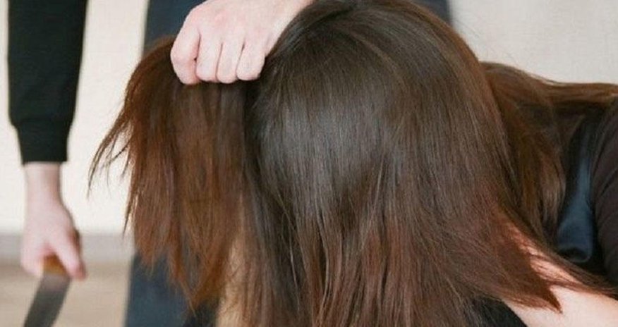Arvadını öldürən kişinin məhkəməsi başladı Arvadını öldürən kişinin məhkəməsi başladı