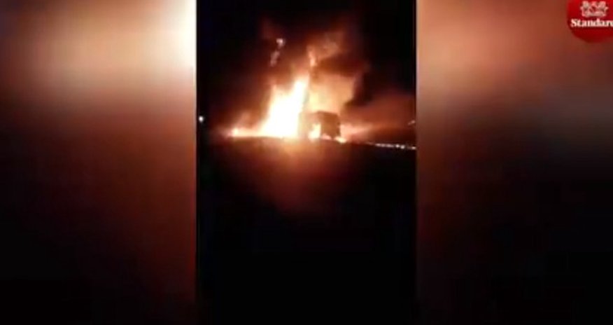 Keniyada avtosistern partladı - Azı 13 ölü, 11 yaralı + Video Keniyada avtosistern partladı - Azı 13 ölü, 11 yaralı + Video